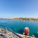 Stunning Seafront 3br With Terrace In By 360 Estates *