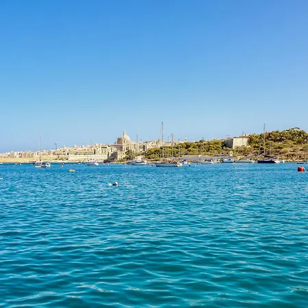 Stunning Seafront 3br With Terrace In By 360 Estates Apartmán *