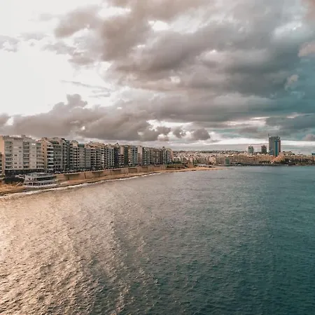 Stunning Seafront 3br With Terrace In By 360 Estates Apartmán *