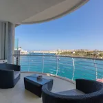 アパート Stunning Seafront 3br With Terrace In By 360 Estates *