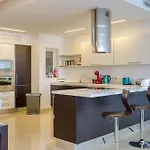 Stunning Seafront 3br With Terrace In By 360 Estates *