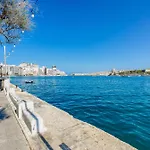アパート Stunning Seafront 3br With Terrace In By 360 Estates