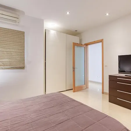 Stunning Seafront 3br With Terrace In By 360 Estates 公寓 *